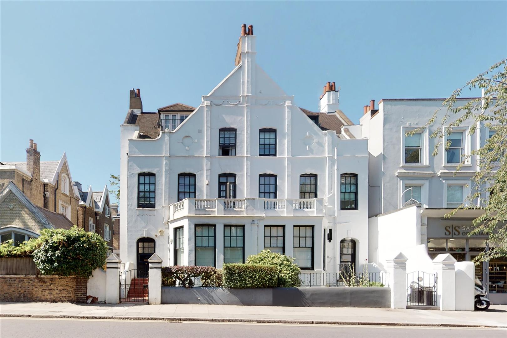 2 bed property in Abbey Road, London